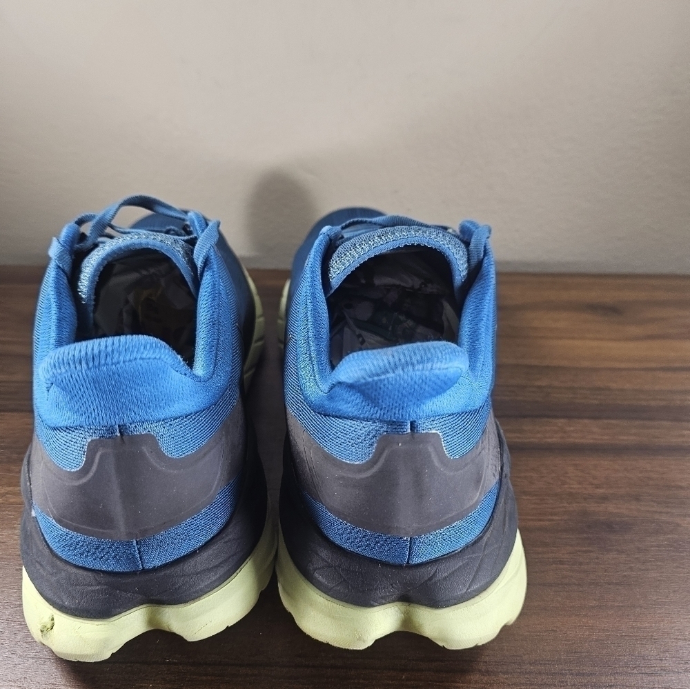 Hoka One One Mach 4 Running Shoes Men's Size 11.5 Dit have a little tear inside - Picture 3 of 9